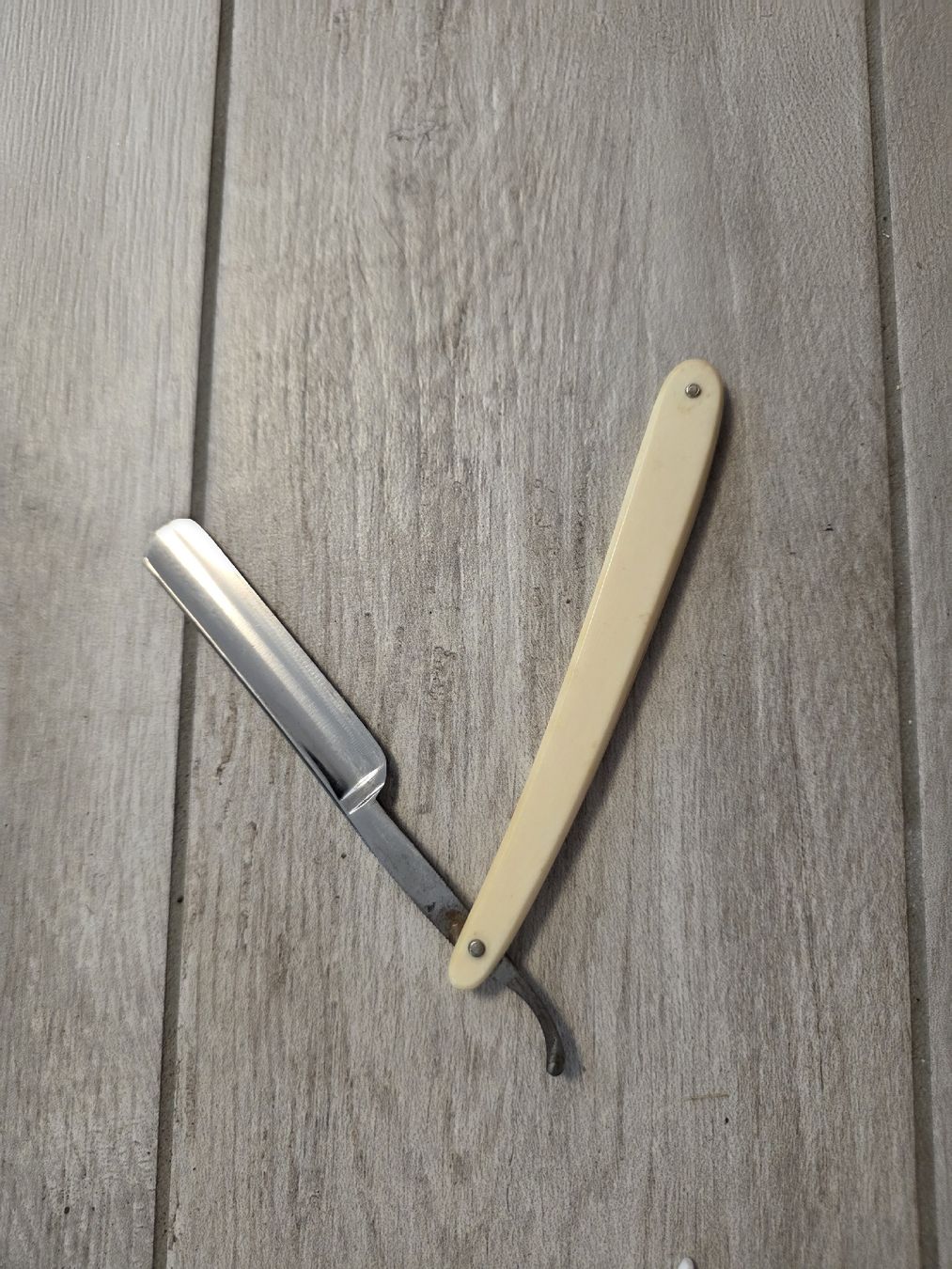 Rasoi & Lamette da barba: Rasiermesser Solina Hohl mit Etui  – Usato da Dorf venduto da Echo_Elements 5