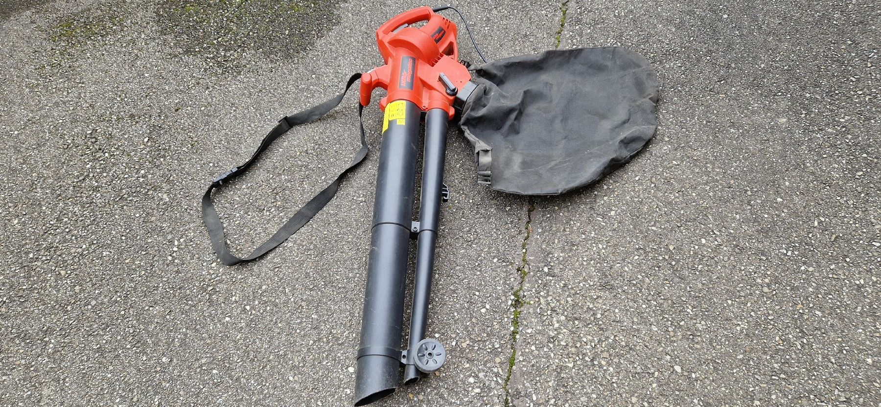 Soffiatori & Aspiratori per foglie: Elektro-Laubbläser/-Sauger Universal – Usato da Huttwil venduto da Gomex35 1
