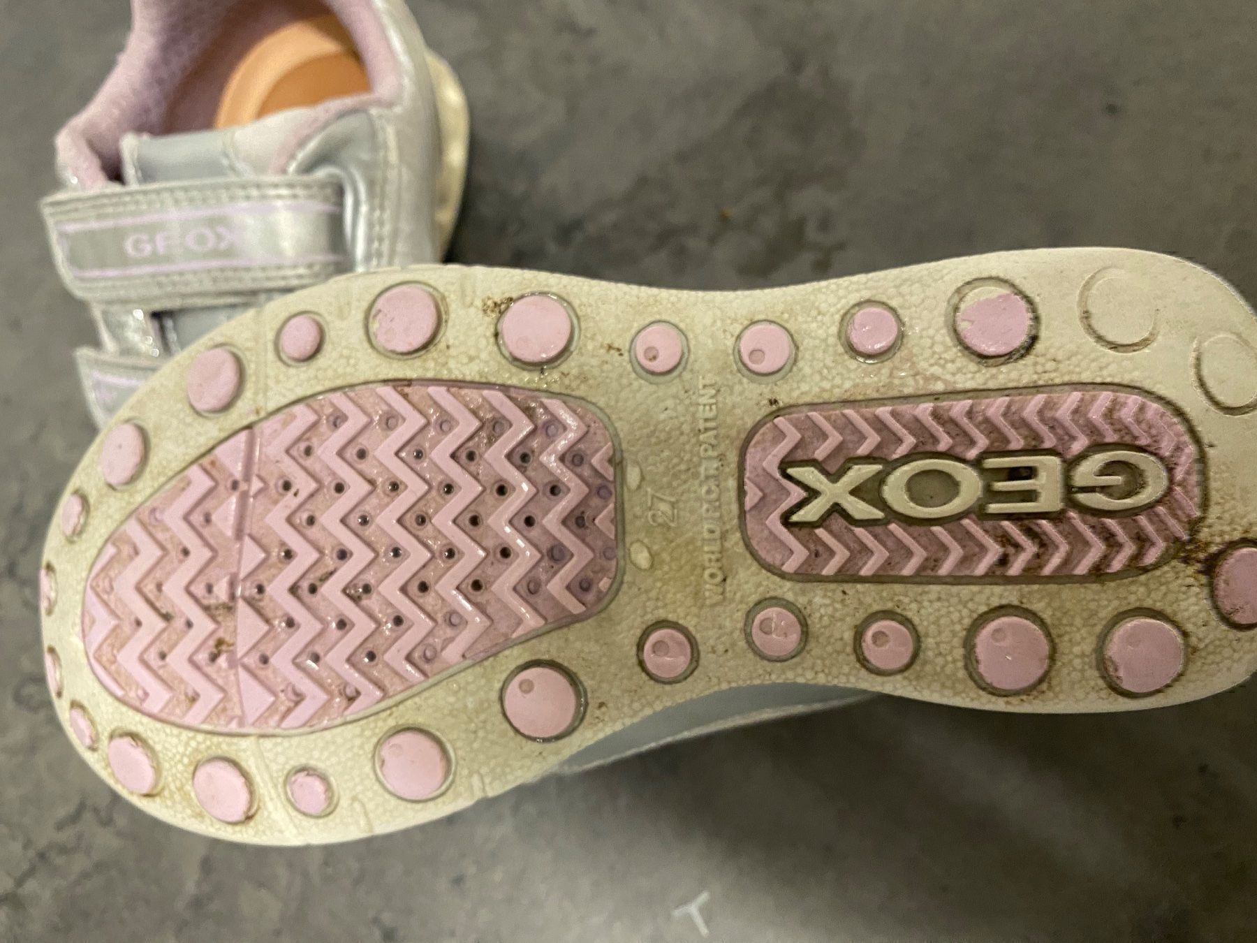 Geox Scarpe per ragazze: Geox  Sneaker  Grösse 27 – Usato da Frauenfeld venduto da IvanaMiko 1
