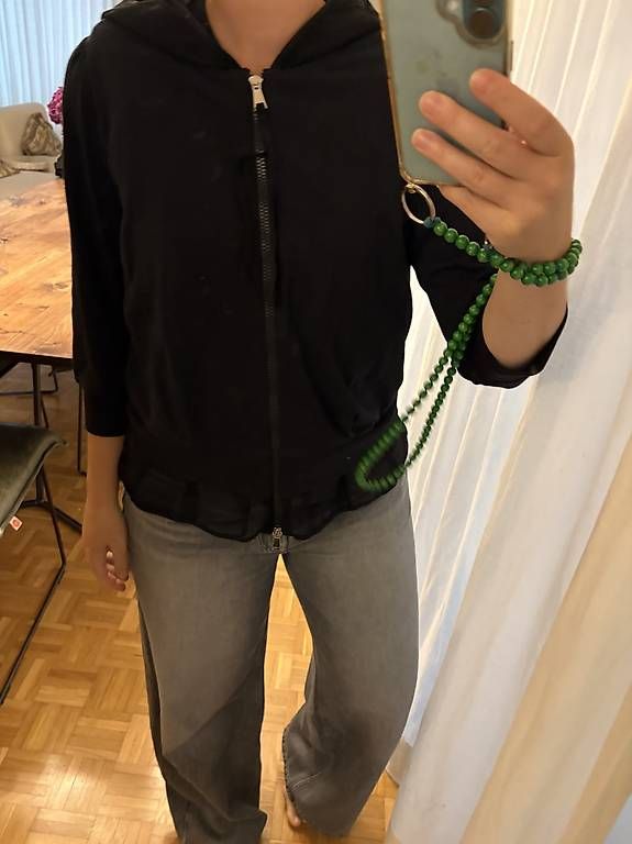 Jacken: Moncler Cardigan Grösse M/L – Gebraucht aus Unterägeri von mar_96hk 1
