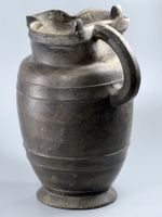 Keramikkanne Oinochoe - vmlt. etruskische Bucchero