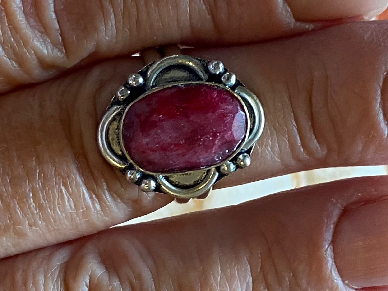 Ringe: Bague en argent avec rubis – Gebraucht aus Clarens von OptitesJoliesChoses 1