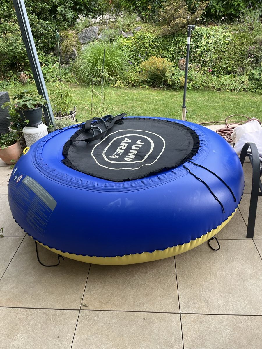Schwimmbad: Two in One Jump Area mit Swimmingpool, Occasion – Gebraucht aus Illnau von Rizzi73 1