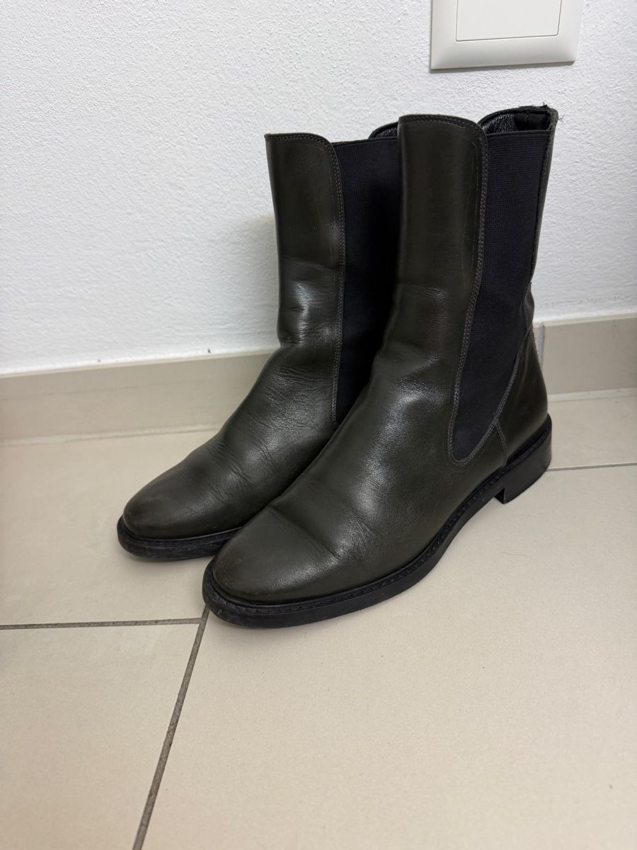 Chaussures femmes: Stiefeletten Pertini  – D'occasion à Neerach par the_modern_mini 1