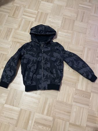 Frühlings Jacke im Gr. 152 / NEU da nie angezogen