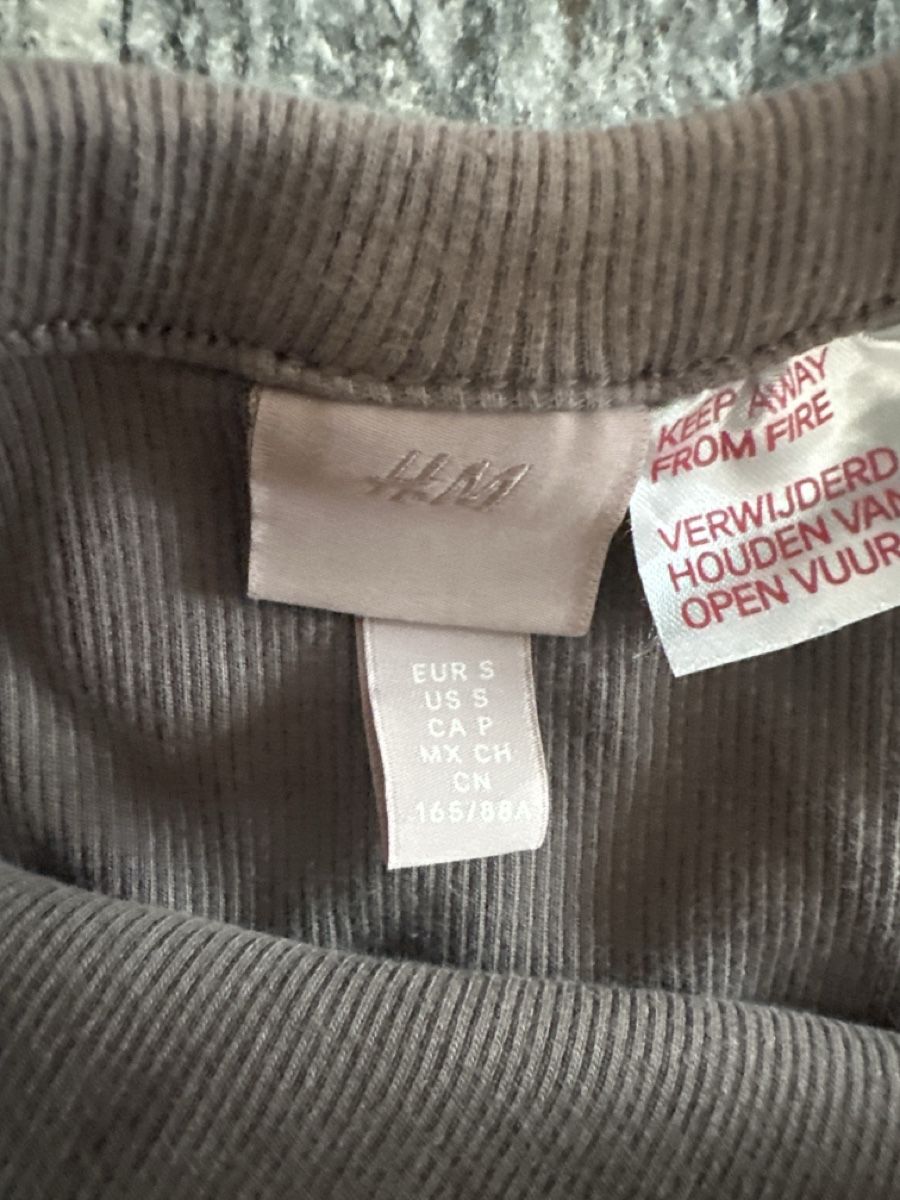 H&M Vestiti: H&M Basics Tank Dress Bundle - Size Small, Summer Ready! – Usato da Sementina venduto da NinaDel 2