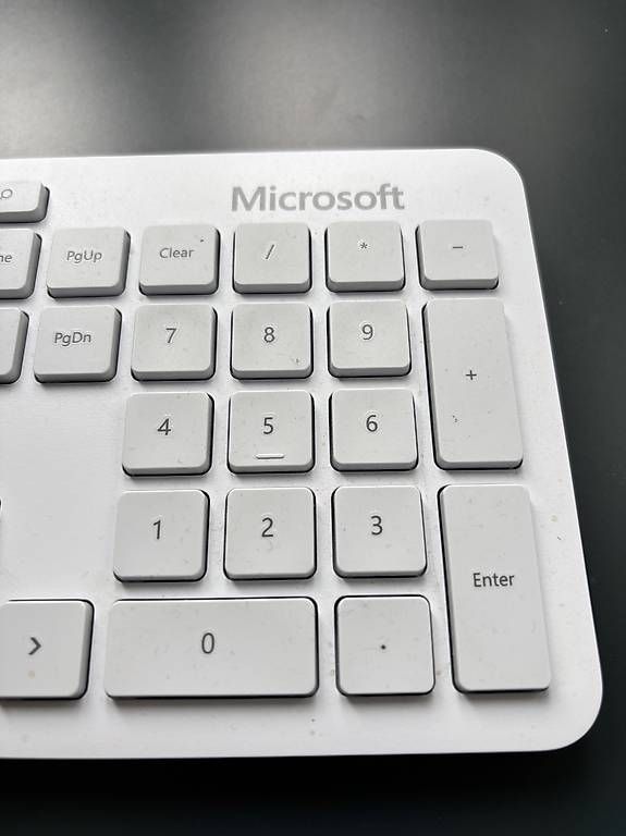 Tastaturen: Bluethooth Tastatur und Maus – Gebraucht aus Gossau SG von manschgal 1