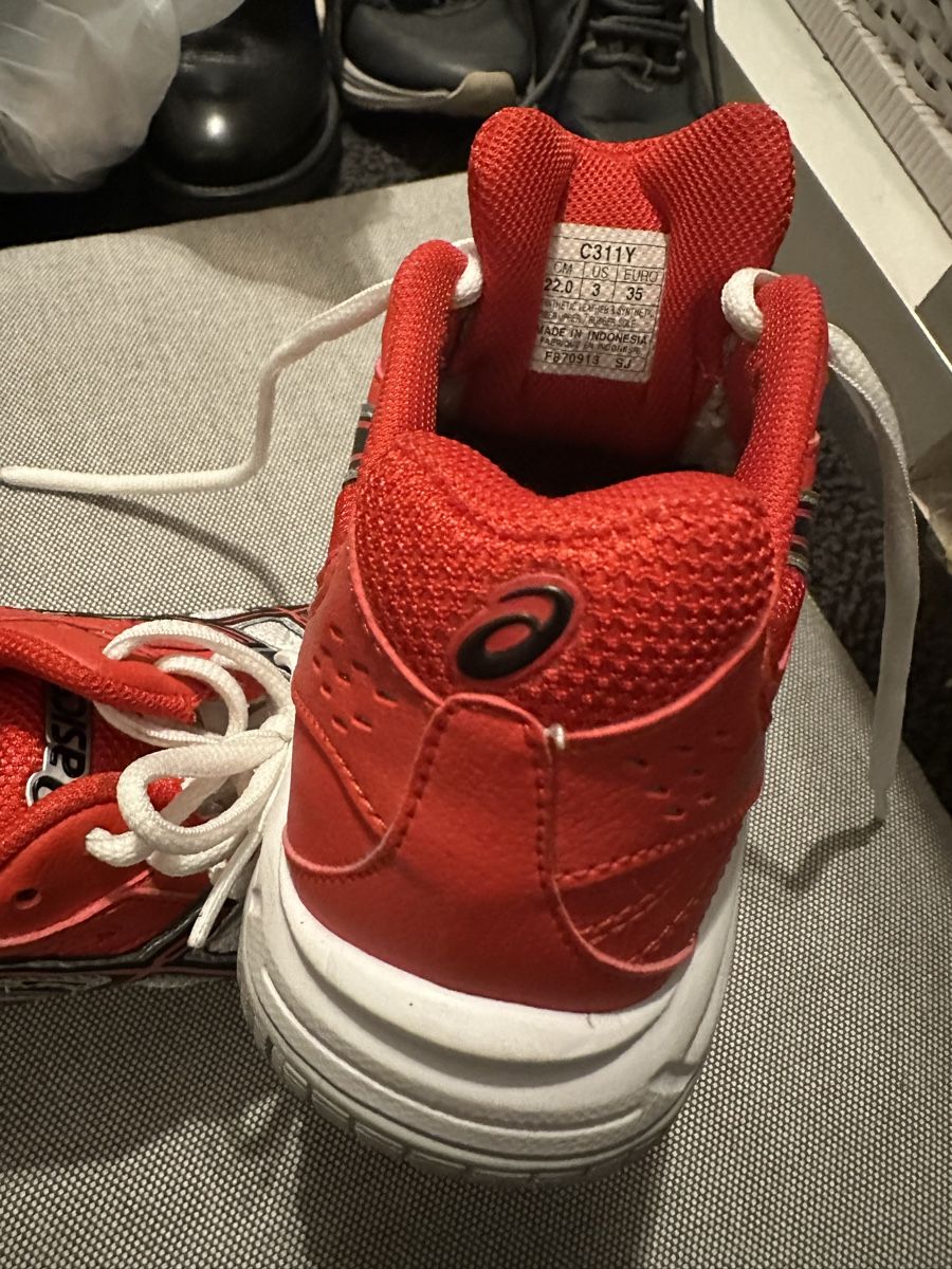 Scarpe da uomo: Turnen Schuhe gr 35 – Nuovo (secondo la descrizione) da Pratteln venduto da milisandra 4