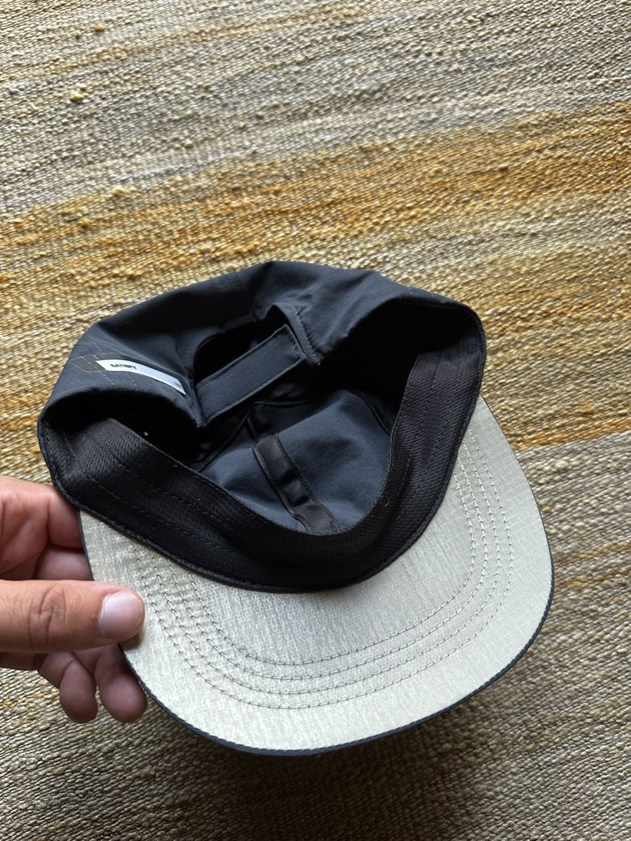 Satisfy Copricapi, berretti & cappellini: Satisfy Running Cap – Usato da Villars-Burquin venduto da Iliasso 1