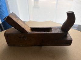 2 Holzhobel Handwerkzeug antiker Zustand