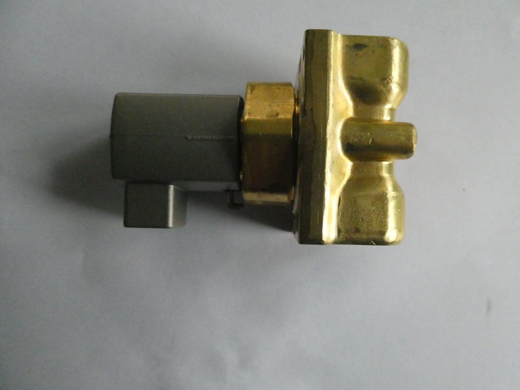 Altro per industria metallurgica: SMC 2/2 Wegeventil (2Stk. occ.) – Usato da Fulenbach venduto da Hach0 6