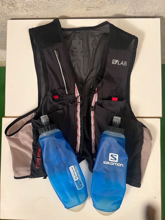 SUNYA Laufweste Für Damen & Herren - Verstellbar Mit 500ml Trinkflasche - Ultraleicht Für Running, Marathon & Radfahren