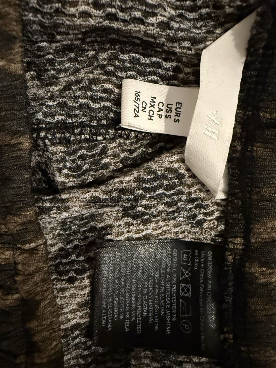 H&M Pantaloni: Short imprimé léopard taille S – Nuovo (secondo la descrizione) da Fribourg venduto da Mya_Asb 1