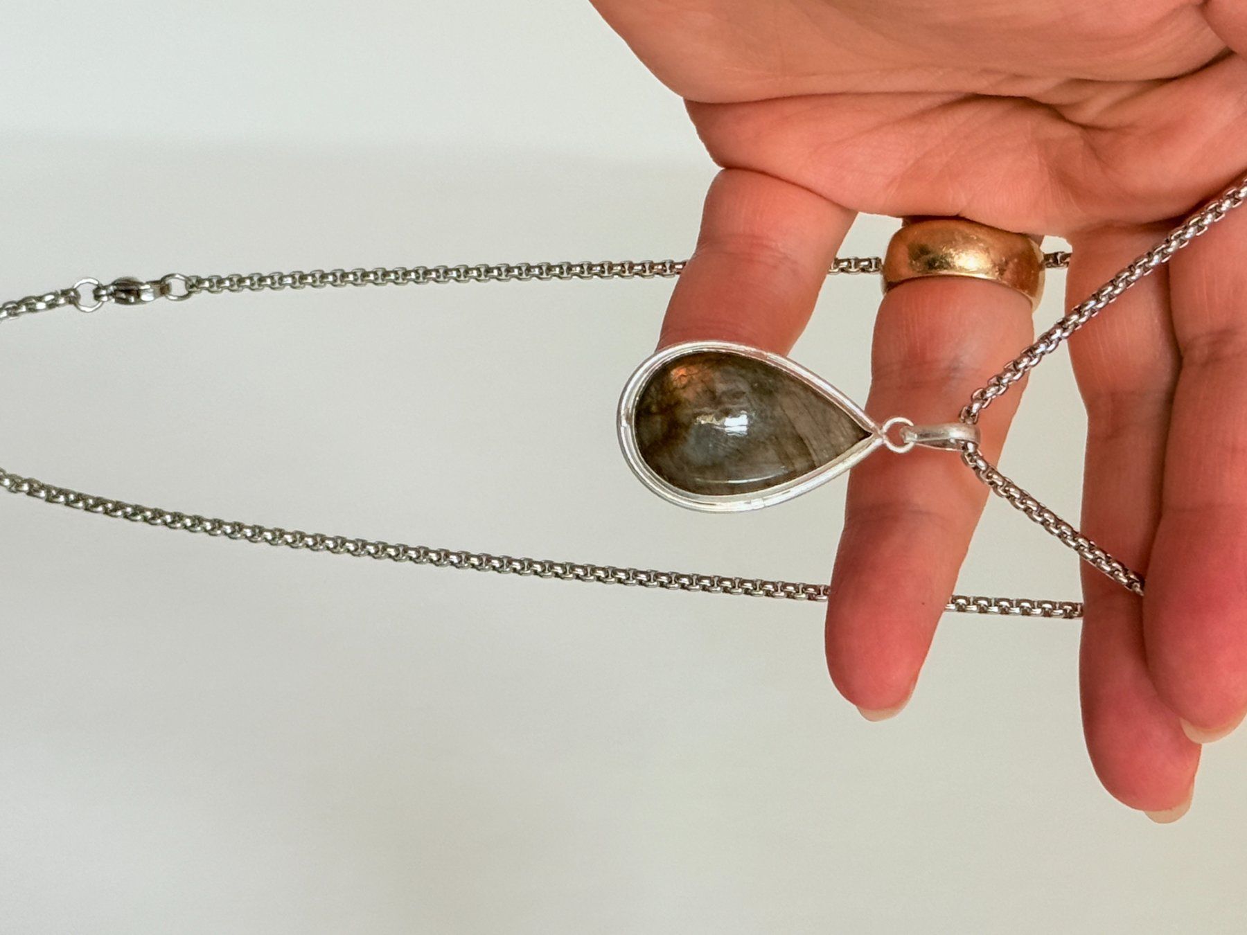 Colliers: Collier avec Labradorite – Neuf avec emballage d'origine à Genève par AWWA 6