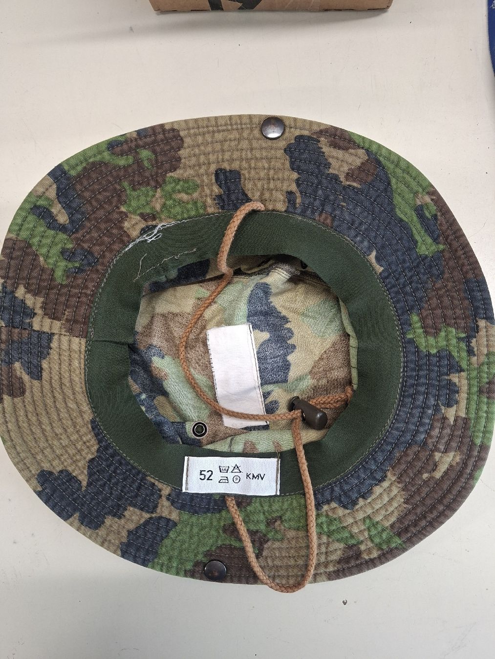 Schweizer Armee Hüte, Mützen & Caps: Buschhut Aufklärerhut – Gebraucht aus Schübelbach von Hilti010 1