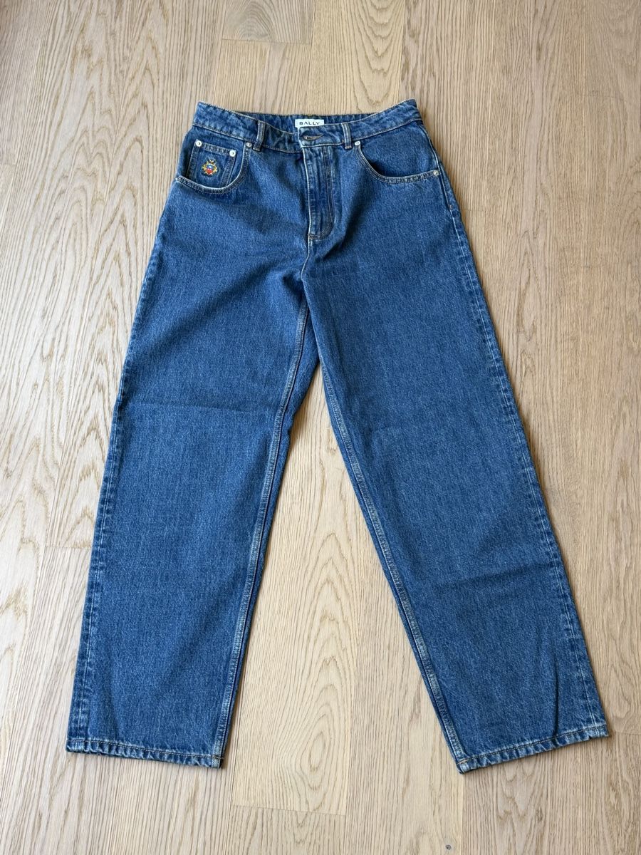 Jeans: Bally Blue Jeans - Size 30 – Neu (gemäss Beschreibung) aus Zürich von dav_ylk6
