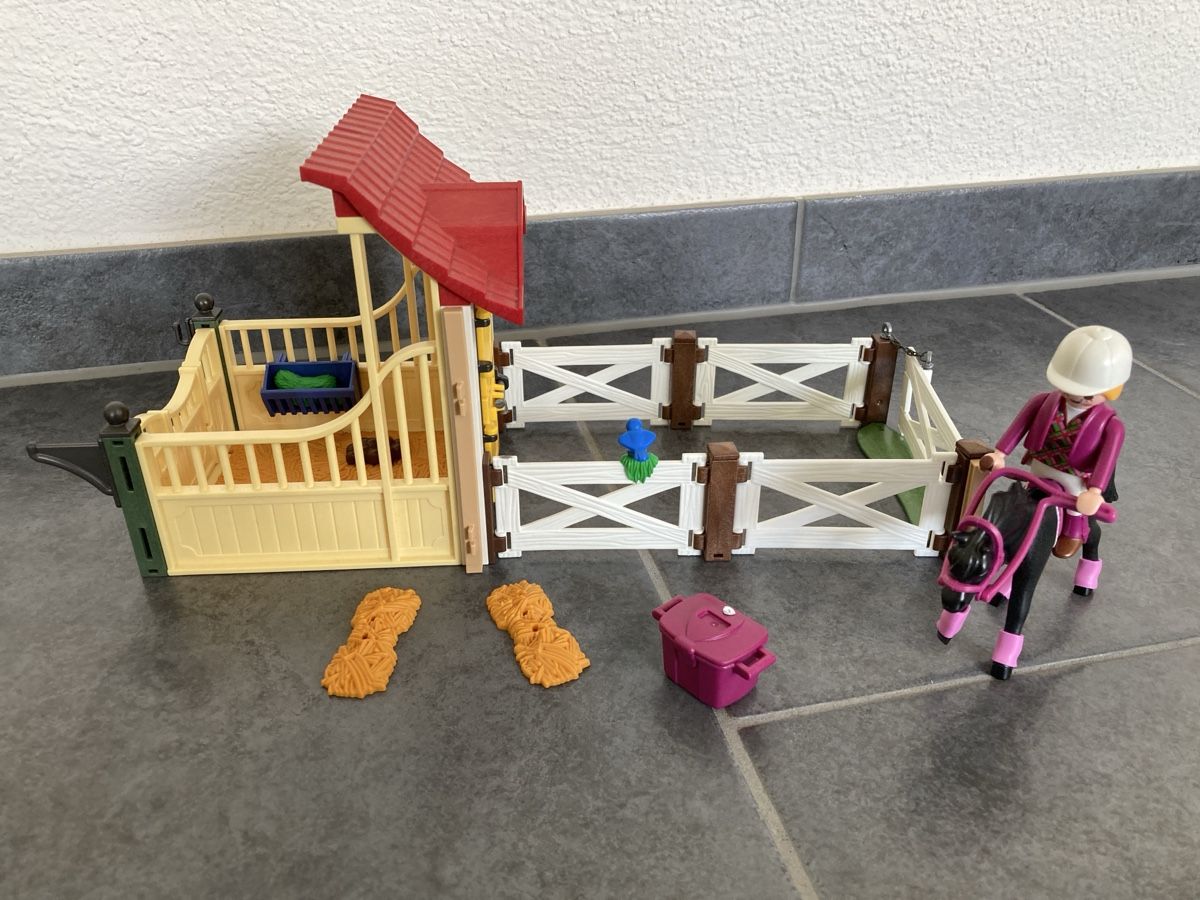 Playmobil Giocattoli: Playmobil (6934) Pferdebox – Usato da Uttigen venduto da daeni_83 1