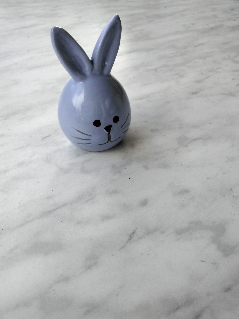 Statuette: DEKO HASE NEU LILA – Usato da Biel/Bienne venduto da dasi3 1