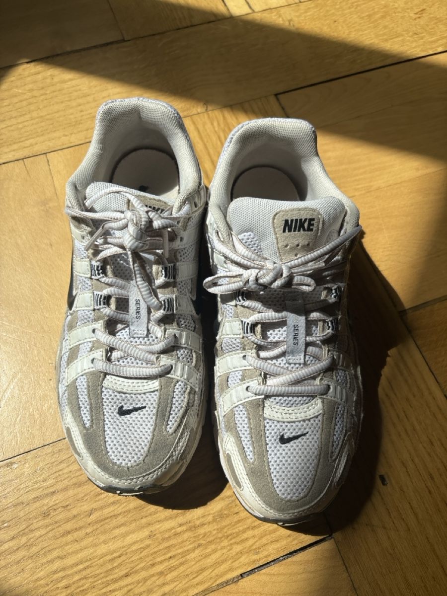 Nike Chaussures femmes: Nike Schuhe – D'occasion à Bern par Lydiixa 1
