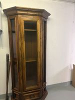 Eckschrank Vitrine Holz massiv mit Glasfront