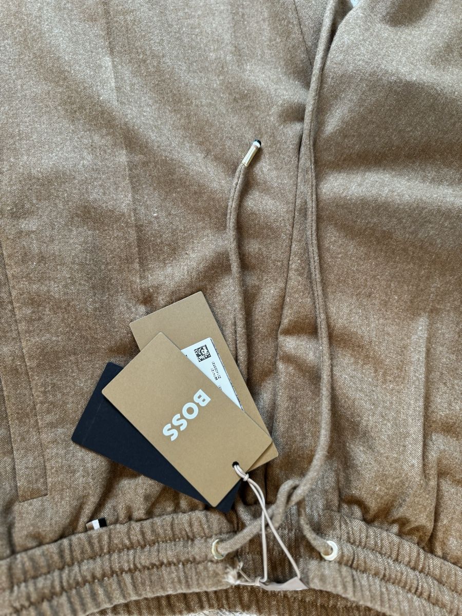 Hugo Boss Blusen: Hugo BOSS Blouse + Trousers, new – Neu und originalverpackt aus Sattel von Zlata1 3