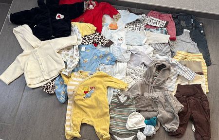 Kleiderpaket Baby Gr. 56 (33Teile)