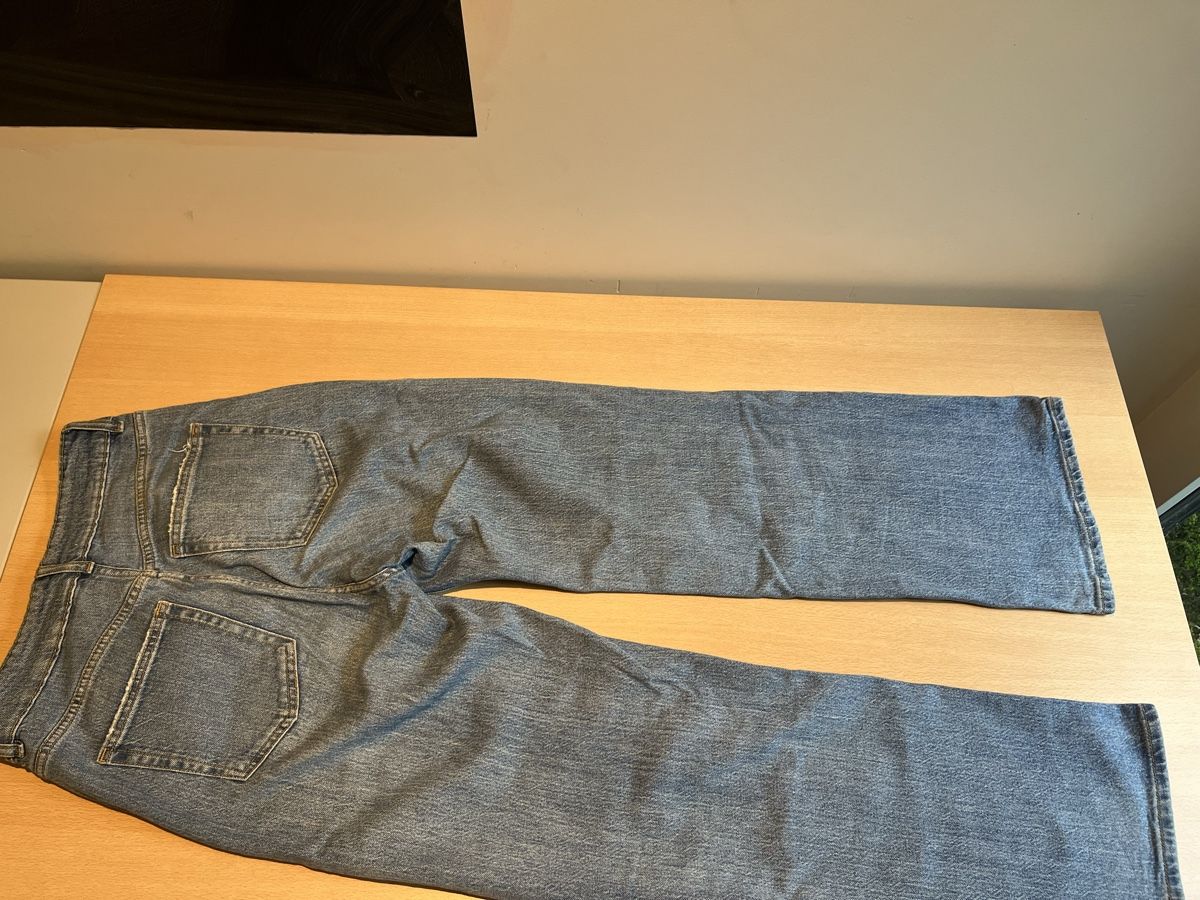 H&M Jeans: Jeans large fille H&M taille 38 – Usato da Romont FR venduto da cat_j6ww 1