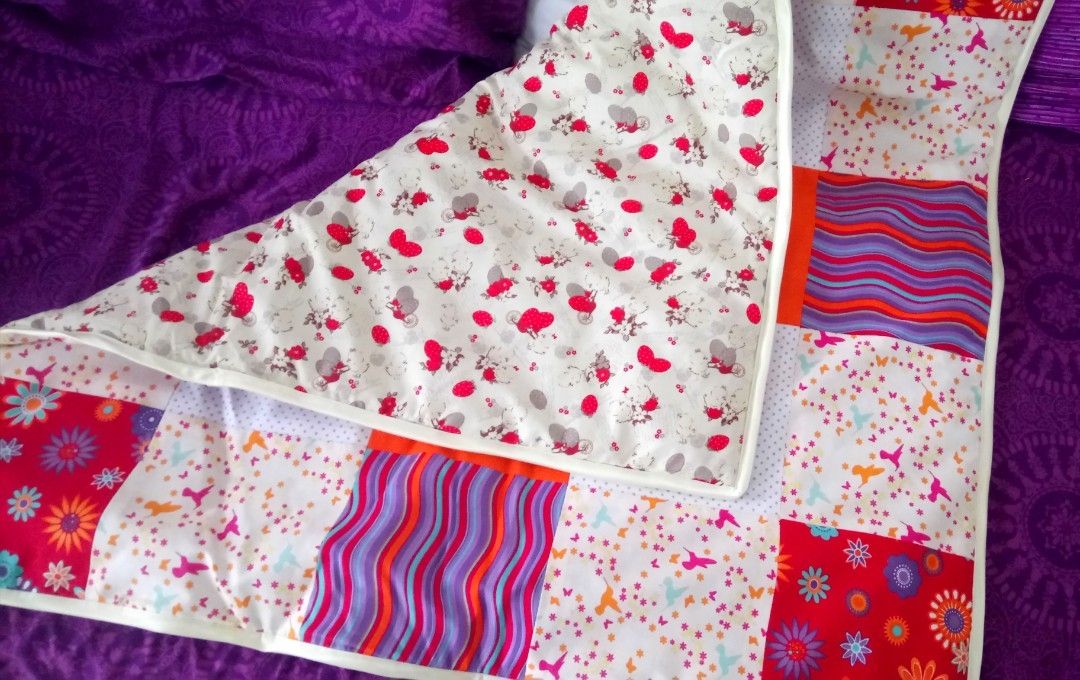 Couvertures: Patchwork Decke – Neuf (Voir description) à Buchs SG par Looni-Maah 1