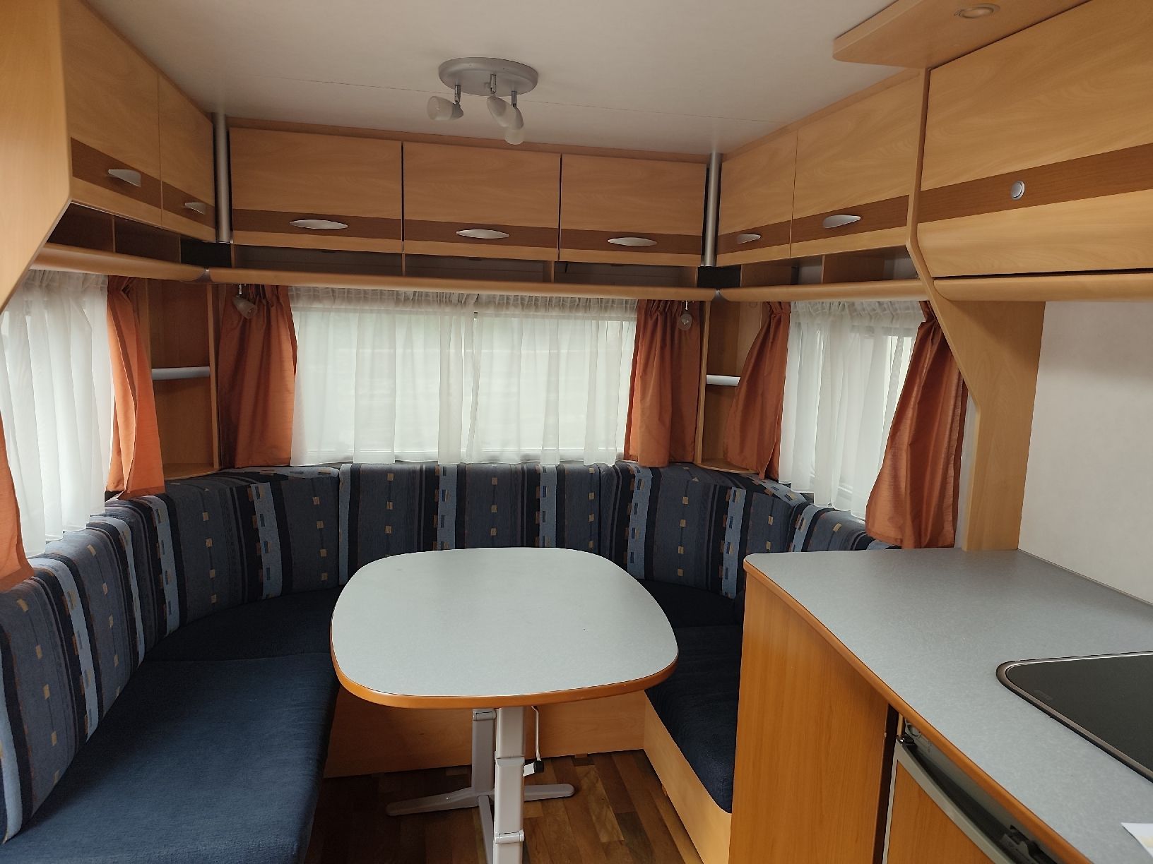 Sunlight Veicoli da campeggio: Wohnwagen Sunlight Capron C47D – Usato da Wilderswil venduto da Tadeus2 1
