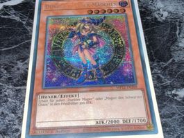 Yu-Gi-Oh! / Dunkles Magier-Mädchen (Prismatic Secret Rare)