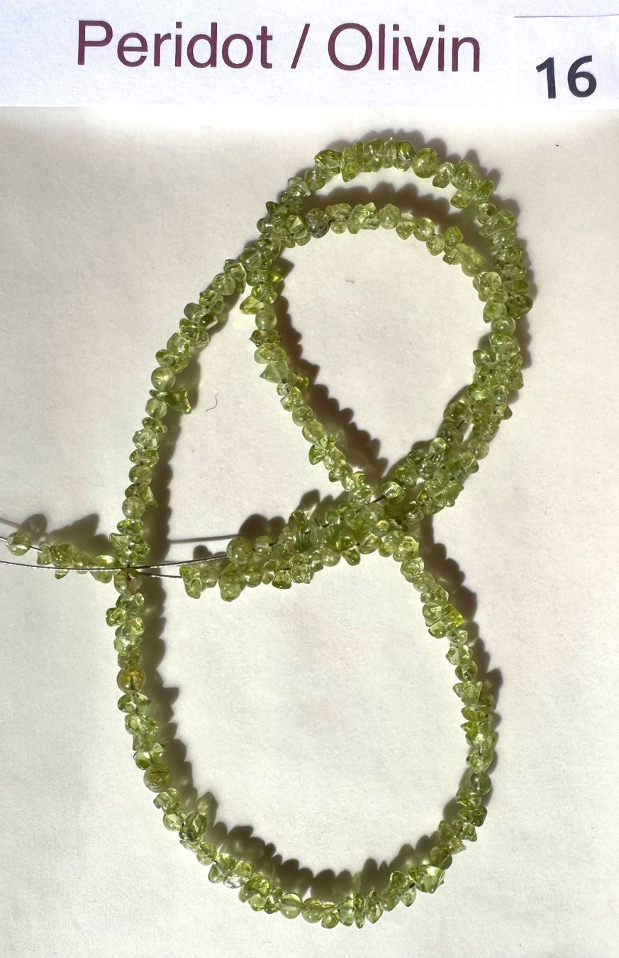 Catenine: Peridot. Olivin   extra  wilde Nugget/Splitter Form     46cm – Nuovo e nell'imballaggio originale da Leuggern venduto da gemshow 1