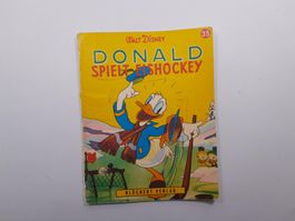 Vintage Walt Disney Kinderbuch  - Donald spielt Eishockey