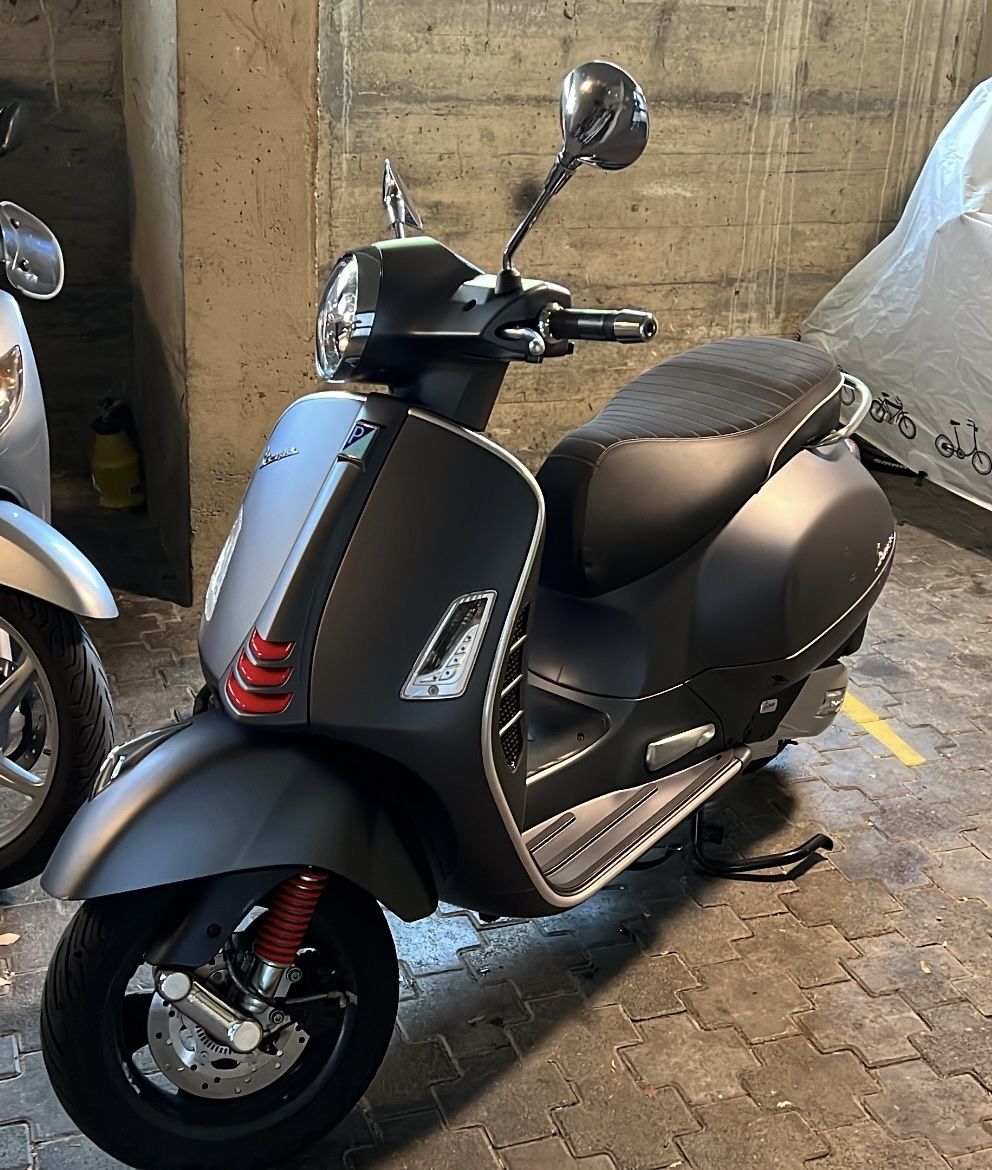 Piaggio Strada: Piaggio Vespa Gts125s – Usato da Glarus venduto da Yenko01