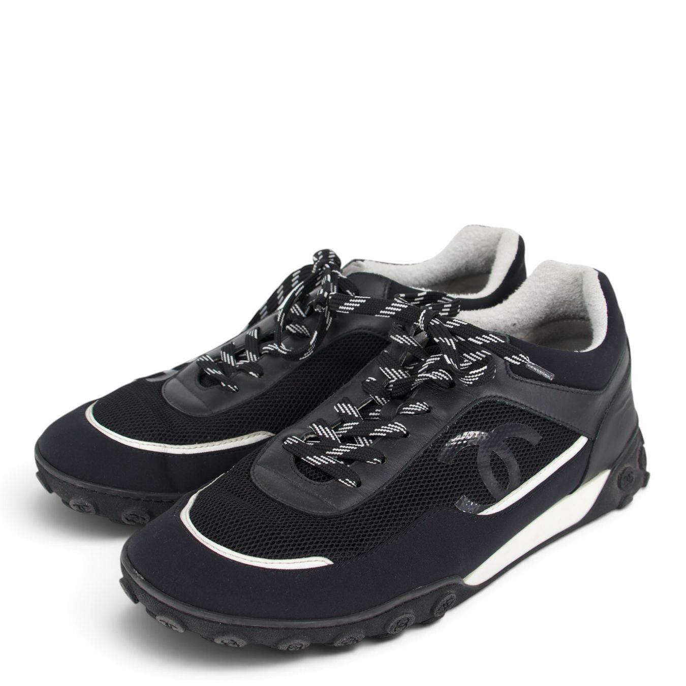 Chanel Scarpe da uomo: Chanel Sneaker schwarz Gr. 43 – Usato da Binningen venduto da Designerlabels