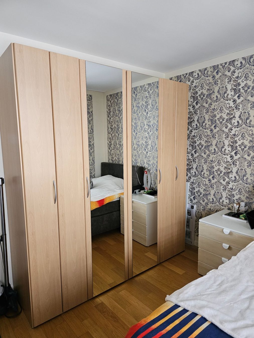 Armadi: Kleiderschrank – Usato da Zuchwil venduto da mag_mdx5