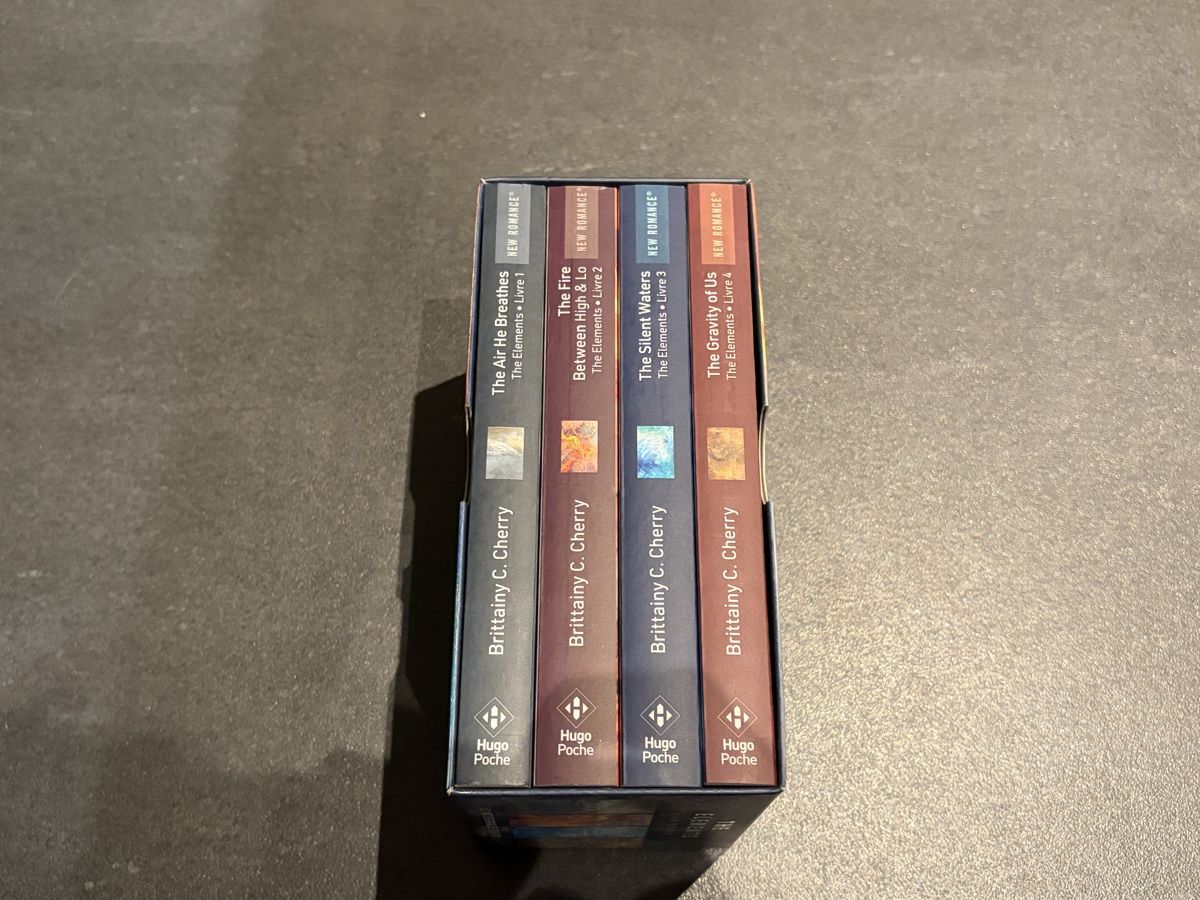 Libri: Saga romances - The elements – Nuovo (secondo la descrizione) da Pailly venduto da ama_kjb6 2