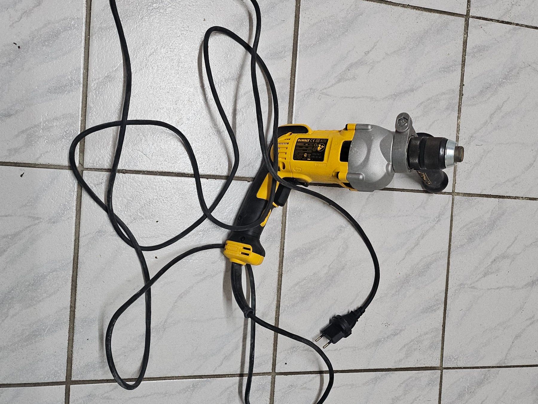 Dewalt Perceuses: Dewalt DWD-221 – D'occasion à Kollbrunn par equipe-bachofner.ch 1