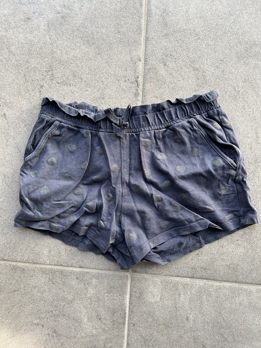 H&M Pantaloni: Kurze Hose H&M Gr. 122/128 dunkelblau – Usato da Wohlen b. Bern venduto da Beppe99
