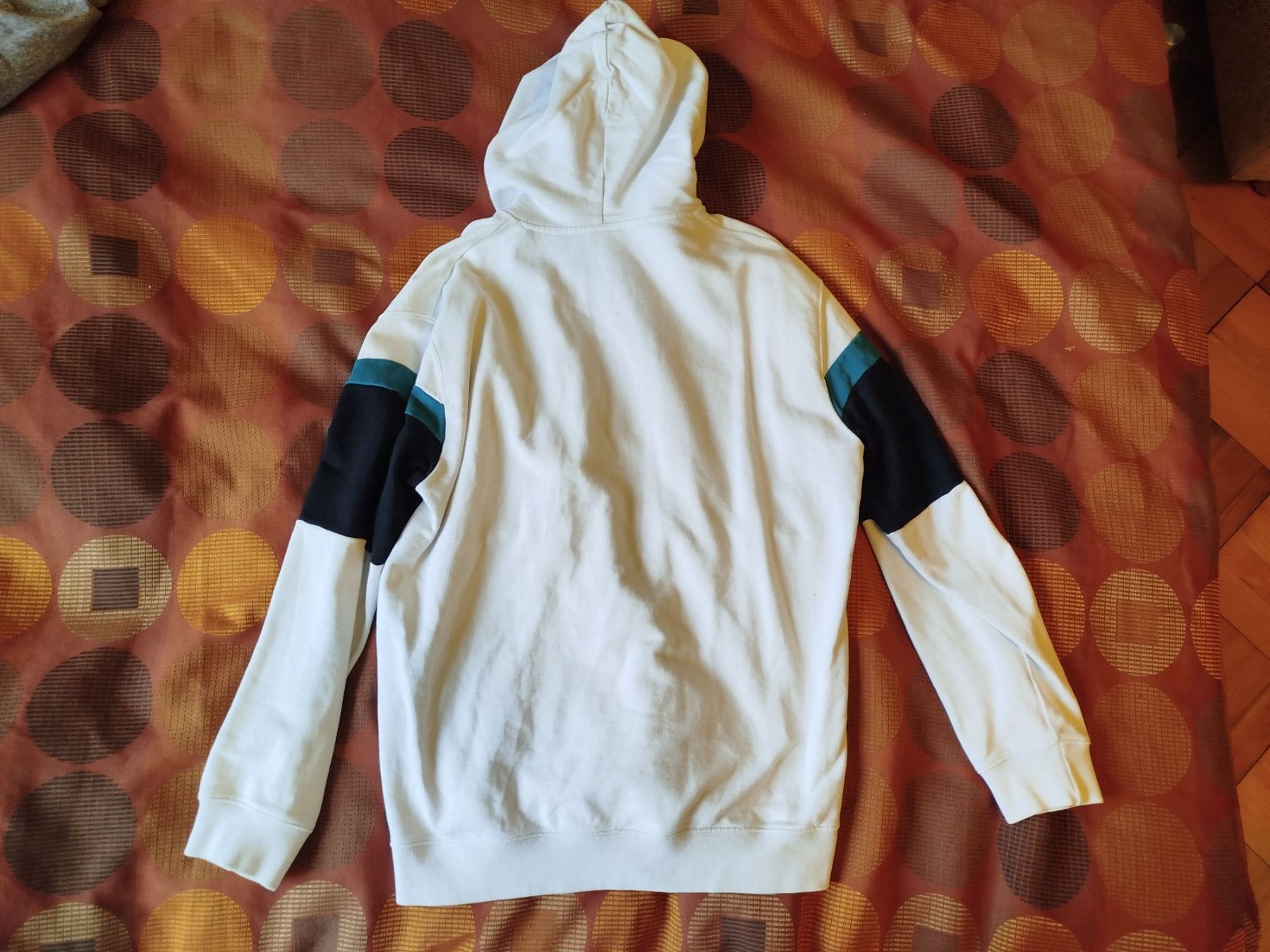 Zara Maglioni & Felpe: Hoodie mit Streifen – Usato da Zürich venduto da sut_fz2k 2