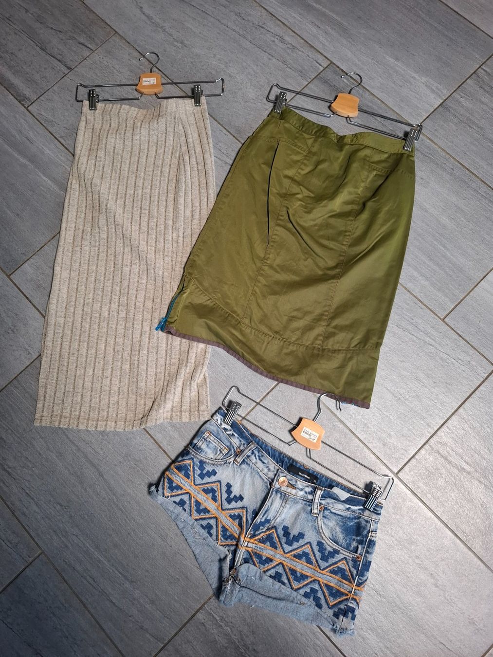 Lotti di vestiti: Kleiderpaket Grösse 34 / XS – Usato da Eggenwil venduto da Shia15 4