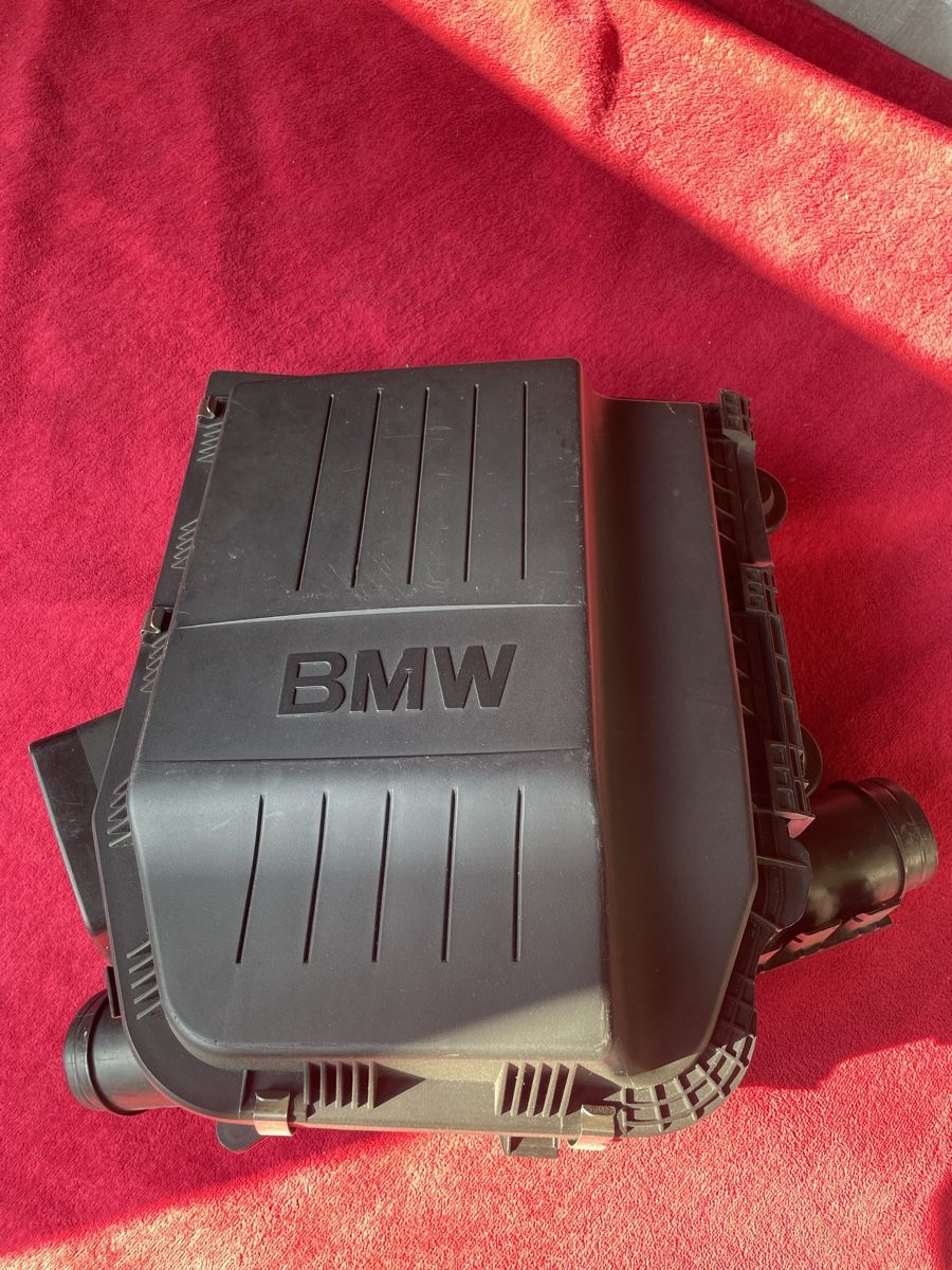 BMW Tutti pezzi di ricambio auto: Boîte à air BMW E60 E90 E91 E92 E82 E88 N54 535I 335I 135I – Usato da Denges venduto da Ricautomotive