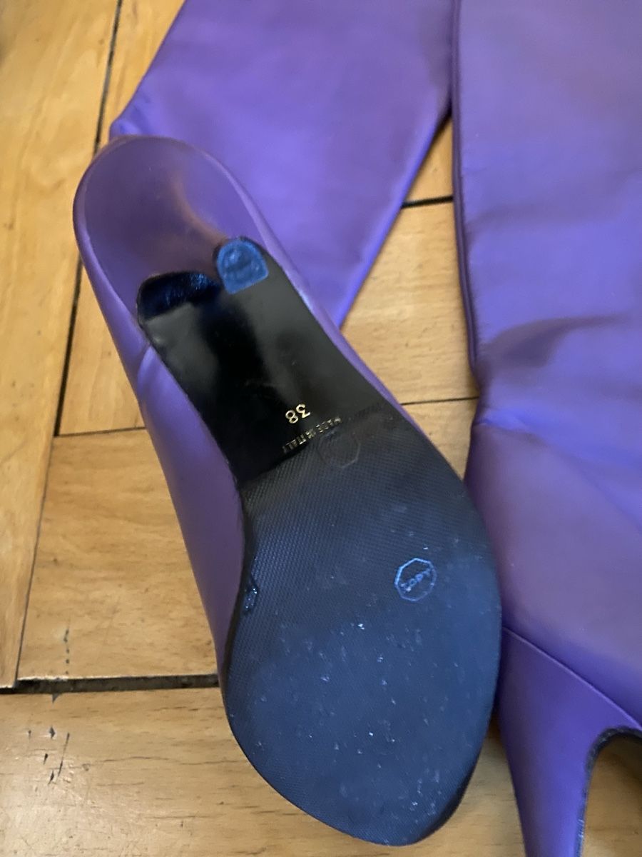 Damenschuhe: Overknee Stiefel lila – Gebraucht aus Zürich von Unique2400 2