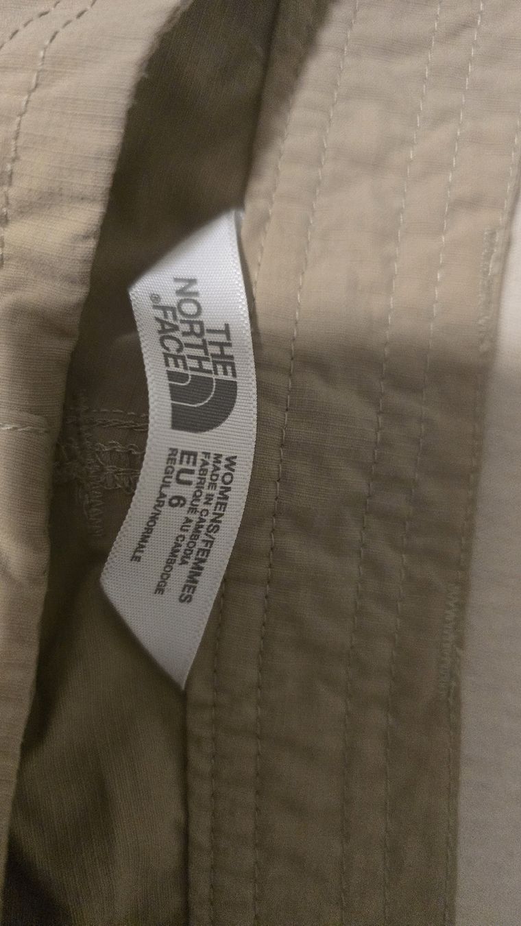 North Face Pantaloni: Shorts The North Face – Usato da Spreitenbach venduto da Frenk_pops 2