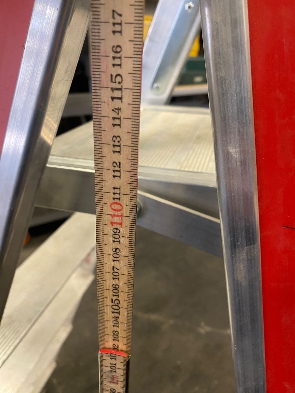 Scale: Podestleiter von HB Systeme ab 1.- – Usato da Wabern venduto da HK-Design 3
