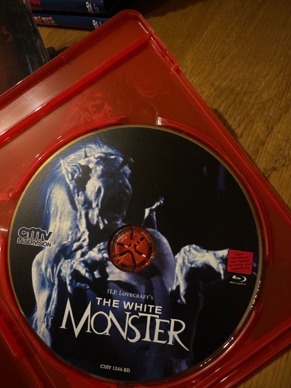 Tutti i DVDs: The White Monster CMV, Bluray. – Usato da Benken ZH venduto da Audi-erich 2
