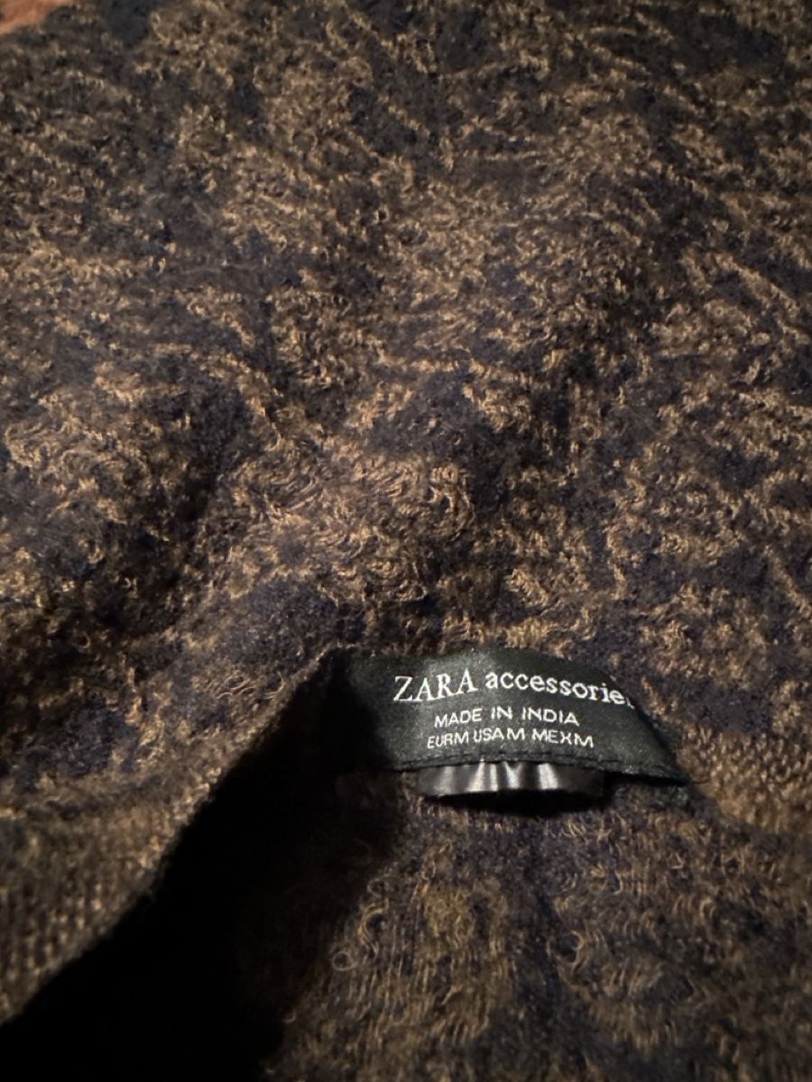Zara Foulard & Sciarpe: Schal Zara – Usato da S. Antonino venduto da Swissbutler 1