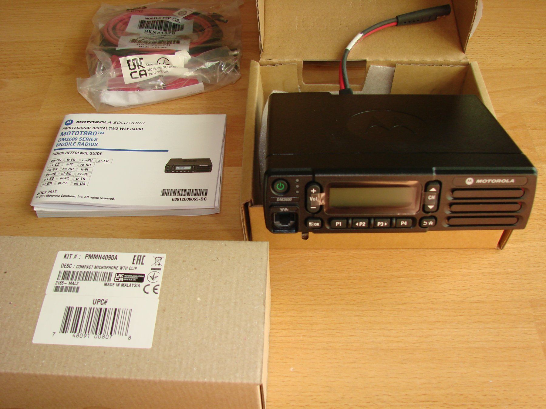 Motorola Technique de radiocom: Motorola DM2600 UHF – Neuf avec emballage d'origine à Niederuzwil par Rade