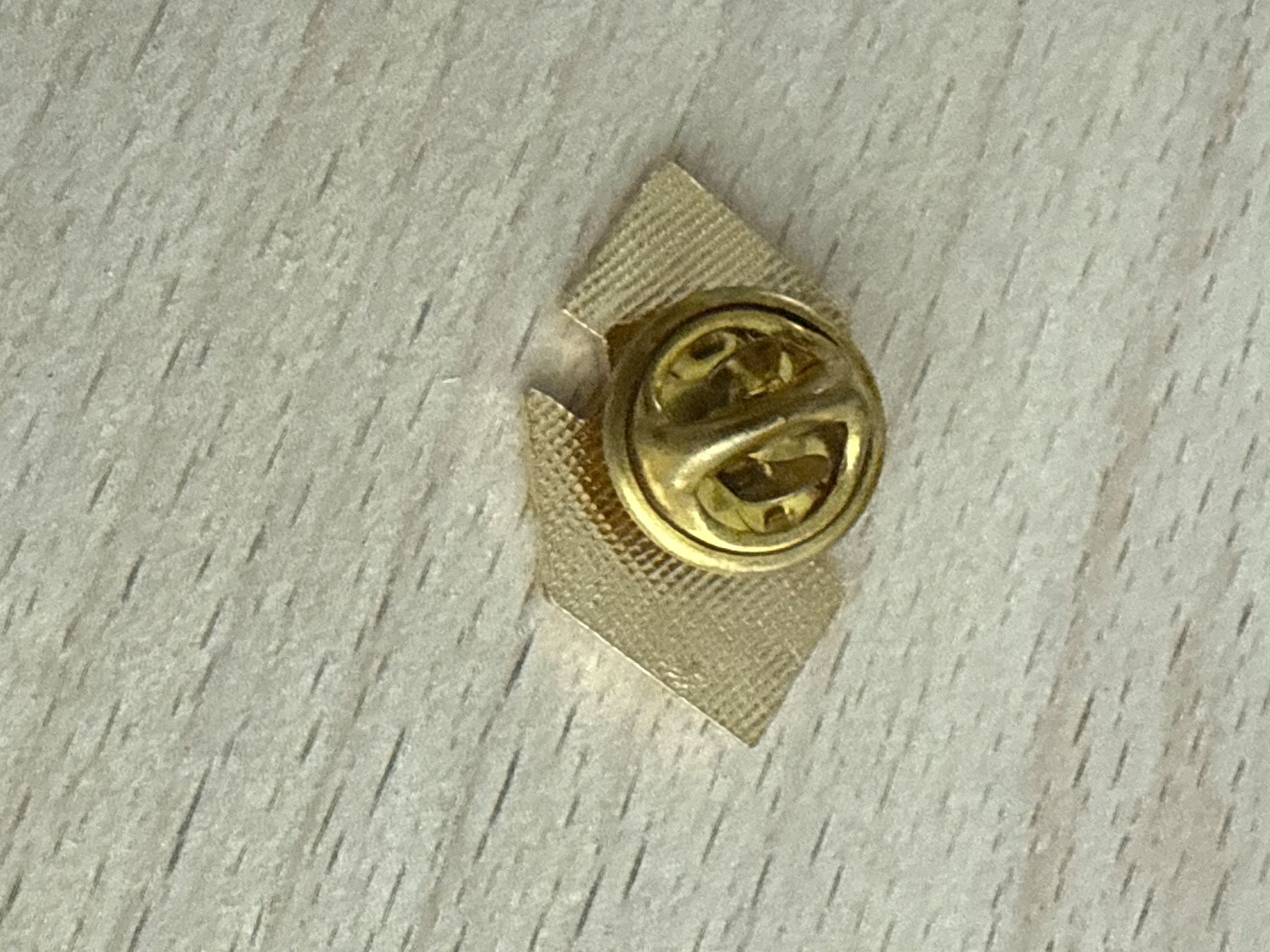 Placchette & Badge: Pin Mutuel – Usato da Glattbrugg venduto da Schweigmatt 1