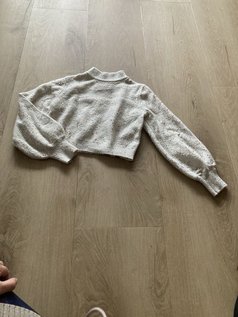 Pullover & Sweatshirts: Cooler Mädchen Strickpullover, Glitzer, Gr. 128/134 Top – Gebraucht aus Stettfurt von San_w9gd