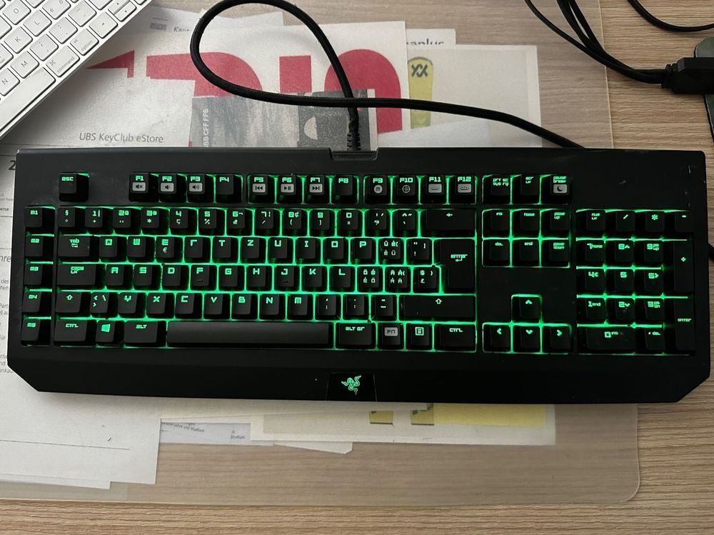 Razer Tastiere: Razer BlackWidow Chroma Gaming Tastatur – Usato da Genève venduto da lui_f9dv